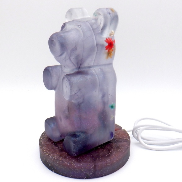 Jumbo Resin Gummy Bear & Base Lamp - Picture 7 of 16